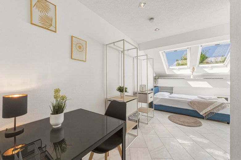 Charmante 4,5-Zimmer Dachgeschosswohnung – Schlaftimmer 2