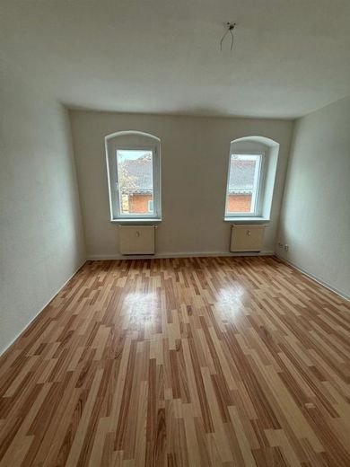 Gemütliche 1,5-Zimmer mit Laminat, EBK und Hausgarten in guter Lage!!! – PHOTO-2026-01-13-14-05-42