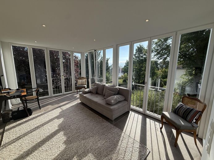 Hochwertig renovierte Erdgeschosswohnung am Mulang – 157 m², Wintergarten, Terrasse & 2 Bäder – Wintergarten