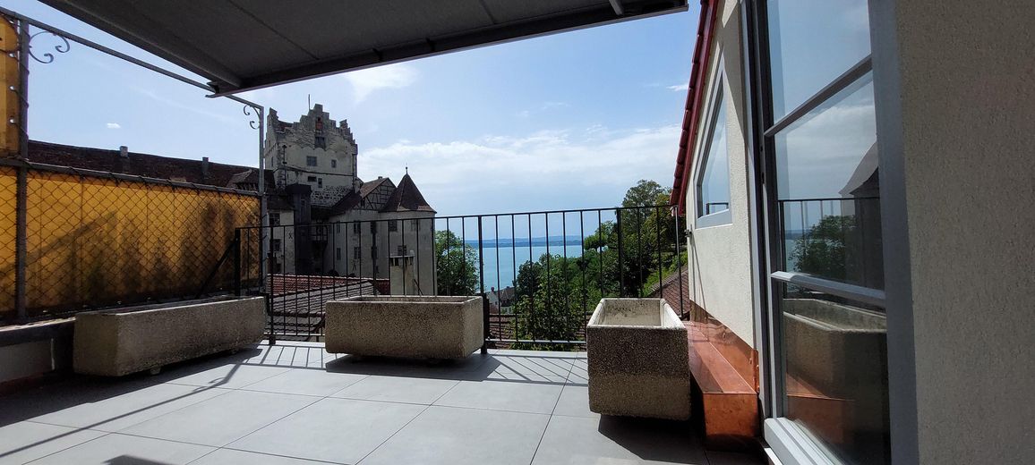 Quatre appartements entièrement rénovés de grande qualité sur les remparts historiques de Meersburg avec une vue magnifique – Photo 12
