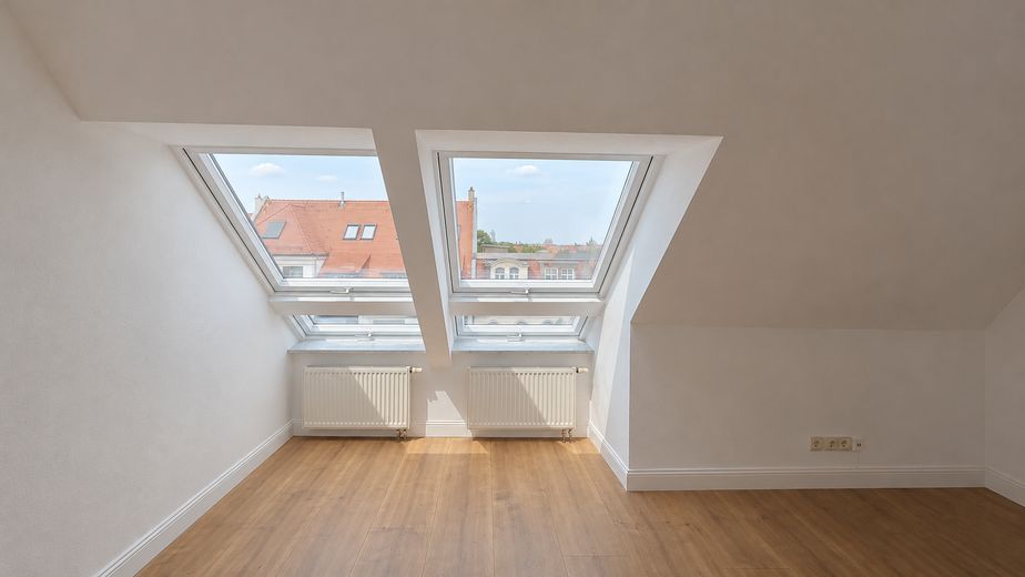 Quasi-apartment within a 3-person shared flat with a view over Leipzig – Wohnbereich