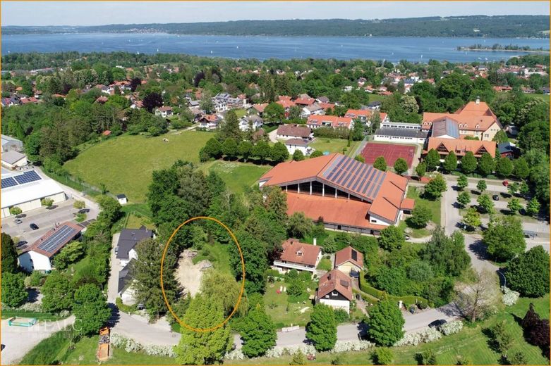 Grundstück mit Ammersee