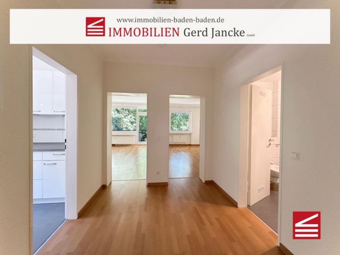 Baden-Baden, Innenstadt – gut geschnittene 2-Zimmer-Wohnung, Garage, Aufzug und Balkon! – फोटो 1