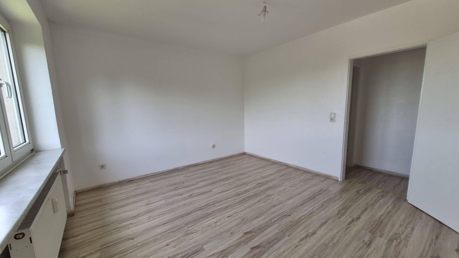 Bez prowizji Atrakcyjne mieszkanie w Du-Bergheim – Schlafzimmer