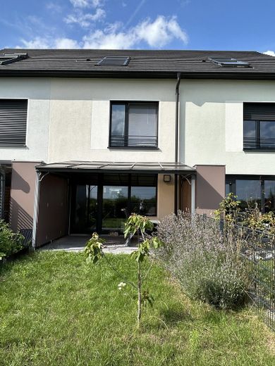 Hausansicht aus dem Garten