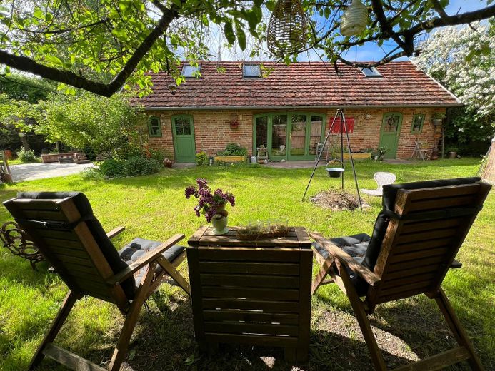 21 Hektar Paradies – Häuser, edle Nebengebäude, Acker, Wiesen, Wald und Wasser – Foto 23