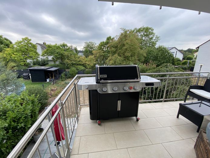ETW Limburgerhof mit unverbaubarem Ausblick – Balkon Wohnzimmer