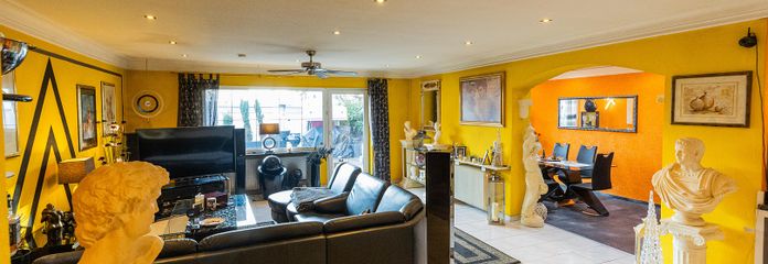 Wohnzimmer Blick in Esszimmer