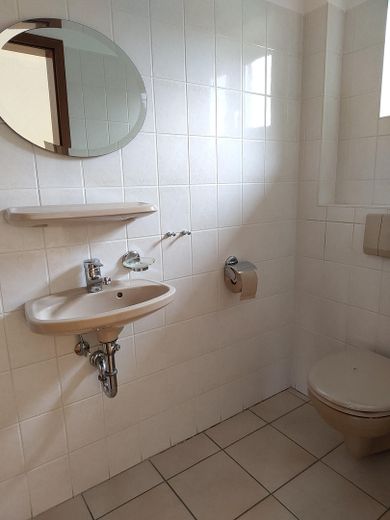 Gepflegtes Einfamilienhaus mit großem Garten in Hamburg-Lemsahl-Mellingstedt – Gäste WC