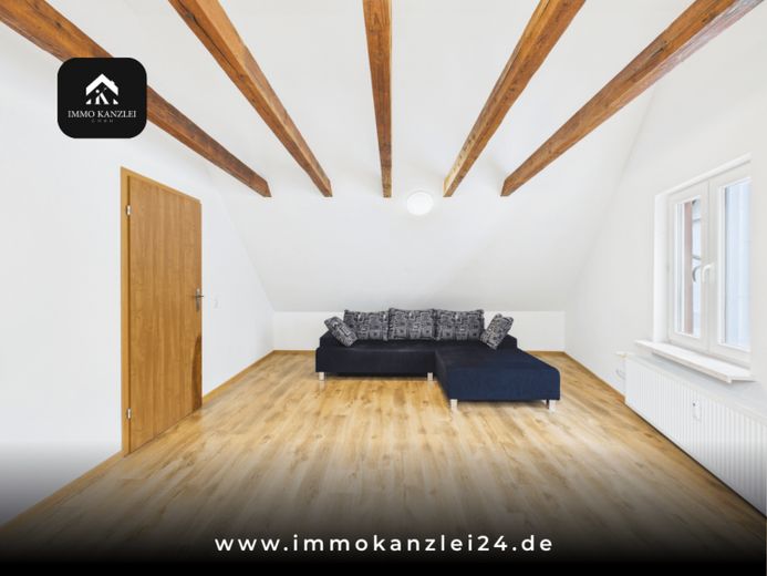 Sofort verfügbare 3-Zimmer-DG-Wohnung in Hornberg mit attraktives Mietpotenzial! – Foto 1