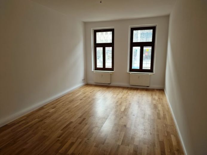 Stilvolle 2,5-Raum-Wohnung im hochwertig sanierten Denkmalobjekt in begehrter Leipziger Lage – Foto 1