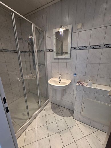 Renovierte 100 m² über den Dächern Rüttenscheids – Loggia, Lift & Fußbodenheizung – Foto 7