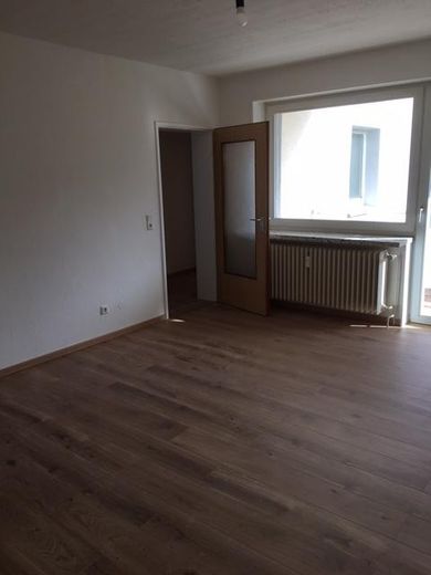 Charmante 3-Zimmer-Wohnungen mit Balkon in Goslar – Musterbild Wohnzimmer