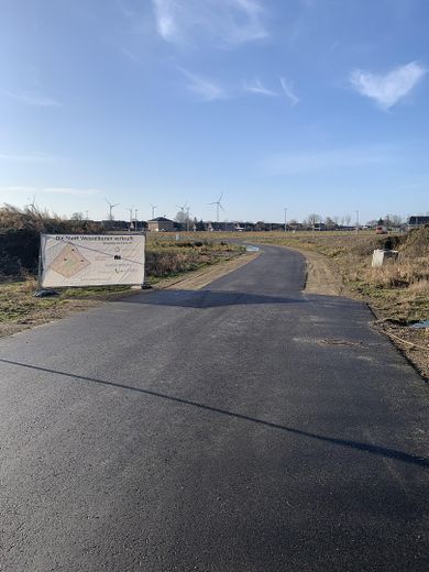 Einfahrt in das Baugebiet