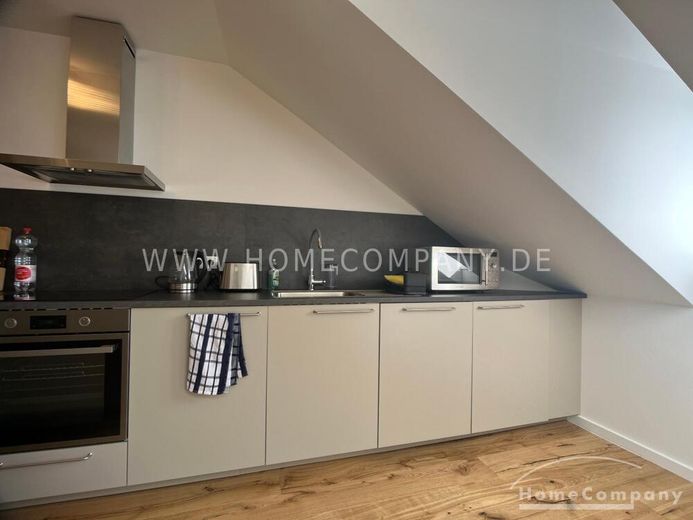 Nordend (AG8071060) Yenilenmiş ve mobilyalı çatı katı dairesi – 27518df893966736d50c6ef65ade39dd8ca91837.jpg