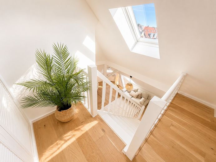 **Traumhafte Maisonette-Wohnung in der Andreasvorstadt** Sofort einziehen // ohne Provision – Empore