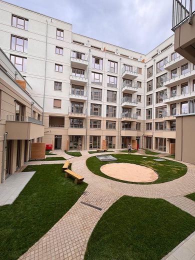Barrierefreies Zuhause mit 3,5 Zimmern in Berlin zentral gelegen – Innenhof