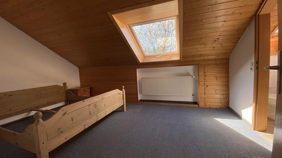 Schlafzimmer 1 DG West