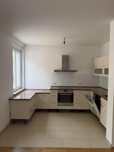 NEW modernized 2-room apartment with kitchen in the prime location – Foto 6