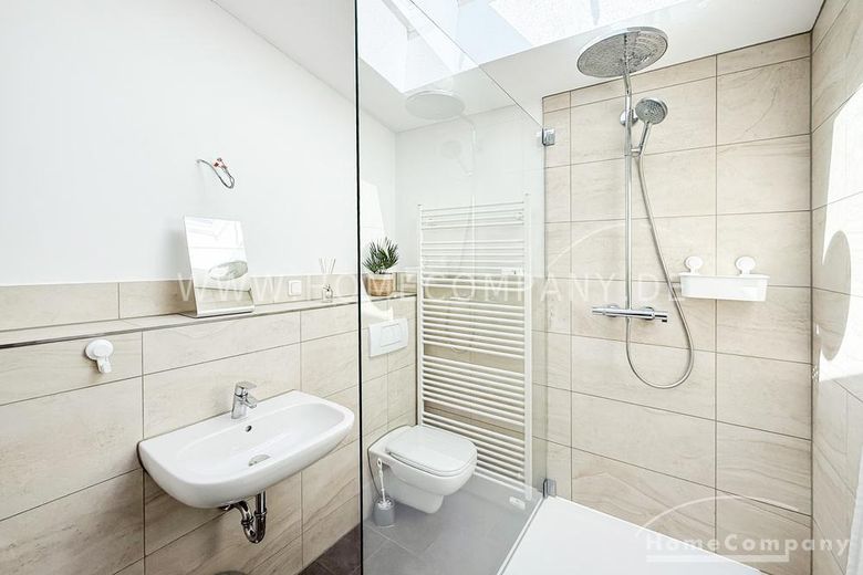 22801 HomeCompany Dresden Möbliert/Furnished 3-Zimmer Maisonette Wohnung in Dresden-Striesen mit Balkon max. 3 Personen – 6386109a871b0924cfec258fa1a694ead61c8e0f.jpg