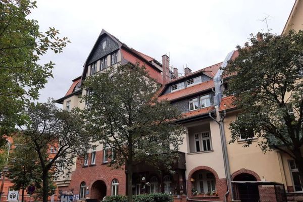 Commission-free 3-room apartment in a quiet location in Halle-Giebichenstein