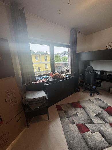 Przestronne 3 pokoje, kuchnia, przedpokój, łazienka, balkon w Viersen – 1.SZ