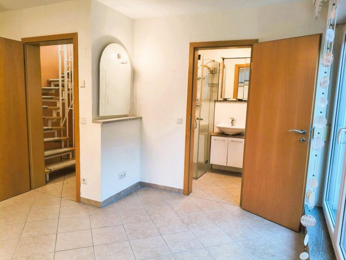 Familienfreundliche und gehobene Doppelhaushälfte mit Erdwärme und ohne Provision – Schlafzimmer Souterrain 4