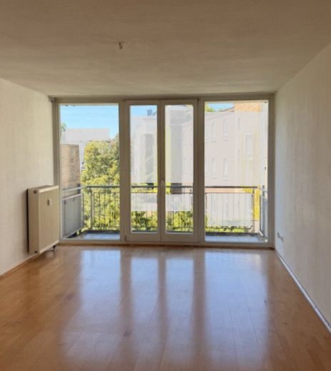 Wymarzone mieszkanie 2-pokojowe w Ehrenfeld bezpośrednio od właściciela – Wohnz./Balkon (teilw. gegraut)