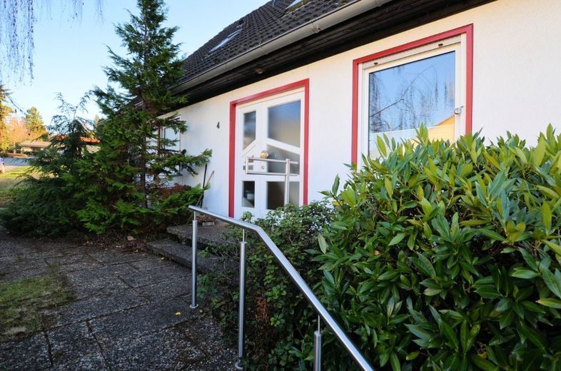 1-Familienwohnhaus mit Carport und Wintergarten in ruhiger Sackgassenlage – Heise Immobilien - 1-Familienwohnhaus mit Carport