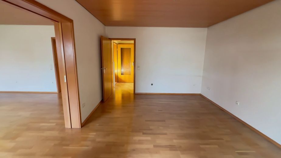 Esszimmer von der Terrasse her