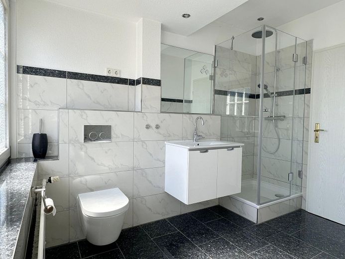 Schönes Haus zu verkaufen – Foto 6