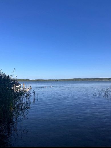 Wohnen, wo andere Urlaub machen – hochwertiges Einfamilienhaus mit eigenem Steg – Foto 2