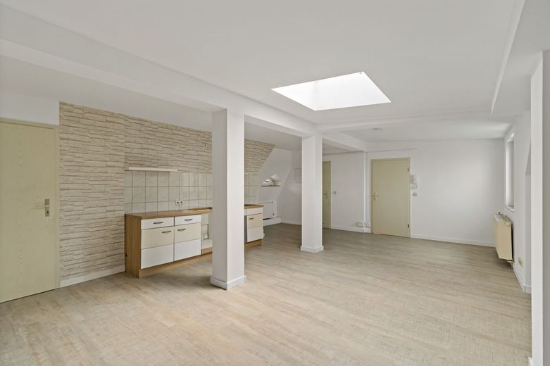Citywohnung mit Terrasse – Wohnzimmer