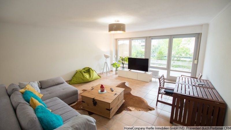 Renovierte Maisonette mit angenehmer Möblierung und großer Terrasse sowie 2 Balkone für 3-12 Monate in Kirchzarten-Burg – 10a402a1c0587675cdf15416cee0373821e3a68c.jpg