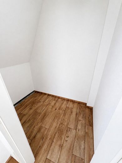 Tranquilo dúplex de 5 habitaciones en 3 niveles | 130 m² | Amplias vistas a zonas verdes | Plaza de aparcamiento | Sin comisión – Foto 9