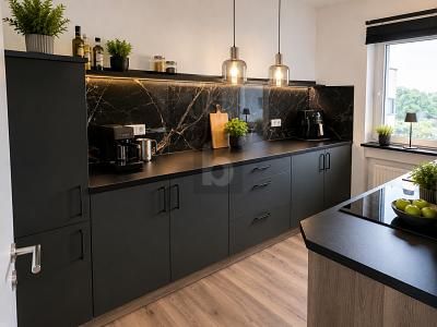 ZUHAUSE MIT WOHLFÜHLCHARAKTER – 1779027634_27cb6ef.jpg