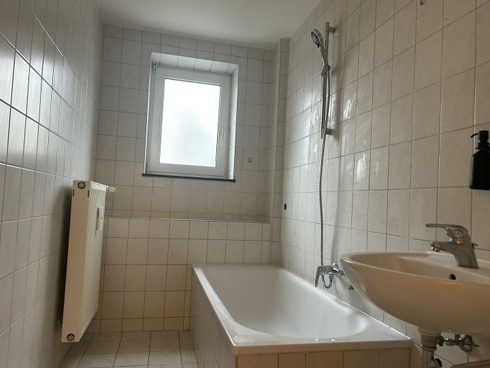 Erstbezug nach Sanierung - Schöne 4er WG in Obersendling – Beispielbild