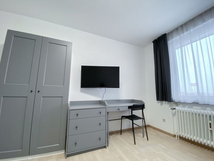 Modernes Einzelzimmer in Bischofsheim 65474 – Foto 2