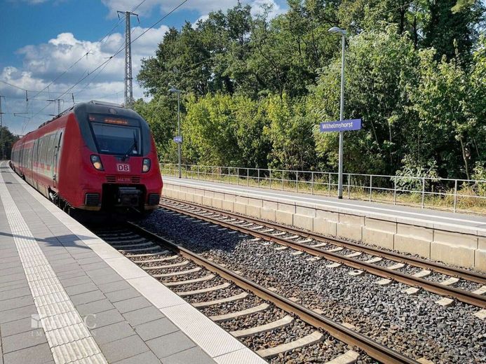 Traumgrundstück in Wilhelmshorst – Regionalbahnhof direkt im Ort