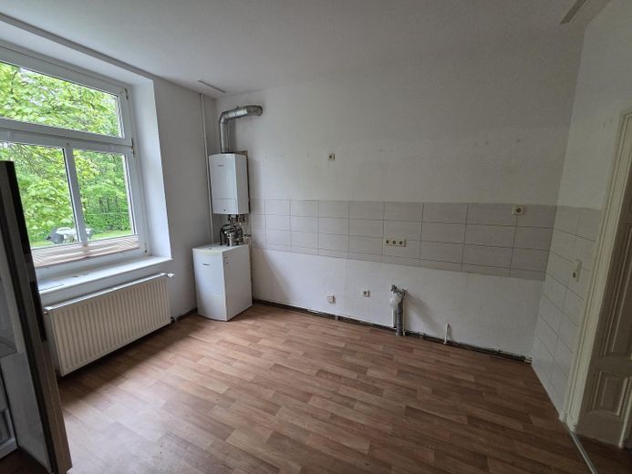 3,5 Raumwohnung 112 qm, saniert mit Gartennutzung im Erdgeschoss – Küche