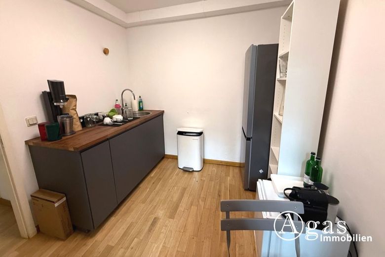 Büro in begehrter Lage am Senefelder Platz – Küche