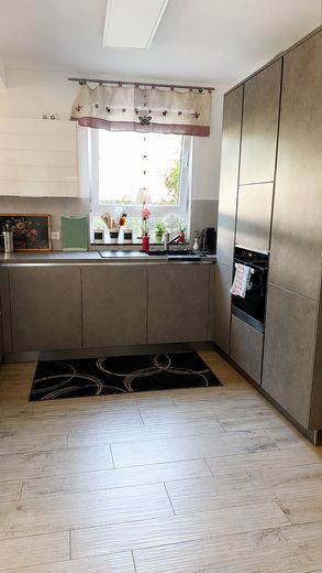 Duurzaam gebouwd – met oog voor detail – Küche