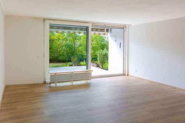 Schöne 4-Zimmerwohnung mit neuer Küche und Terrasse - Erstbezug nach Sanierung