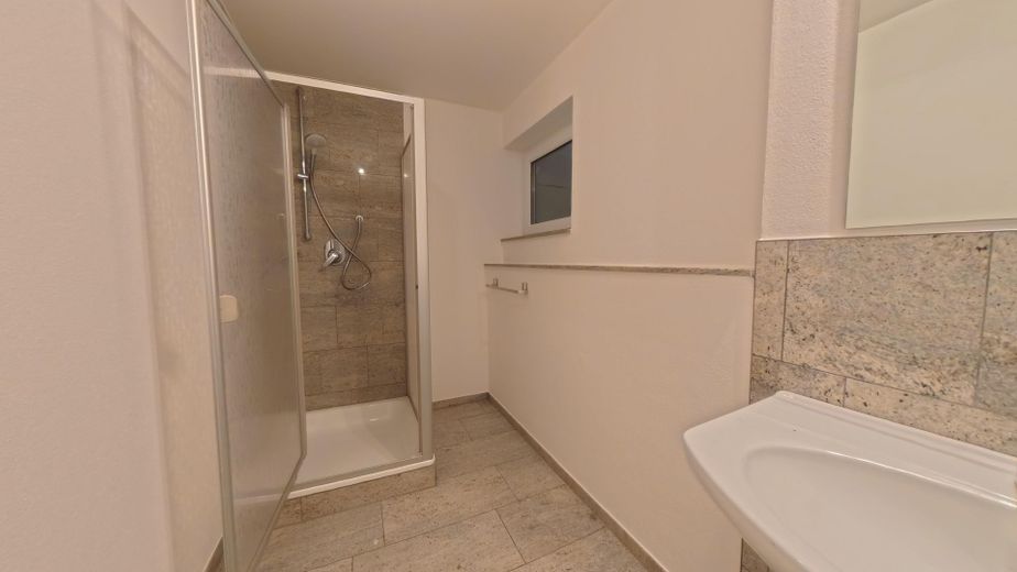 Geniş aile için modern mimar tasarımlı ev – Bad UG