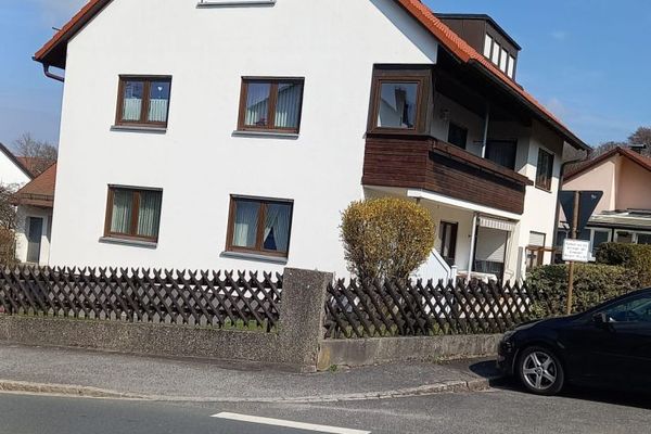 Zweifamilienhaus im Ortszentrum Burgthann