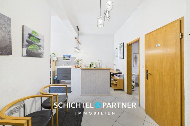 Vegesack | Mehrfamilienhaus mit Gewerbe, Garagen und großem Grundstück – S&amp;P | Rezeption