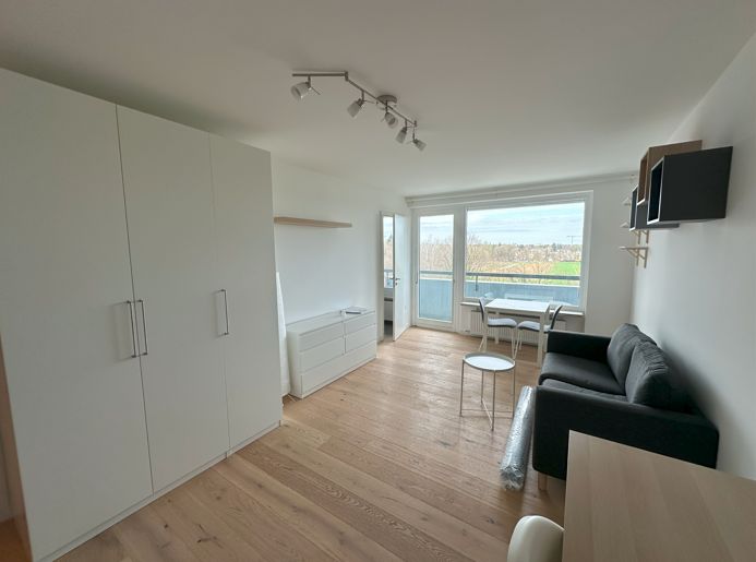 Ampio appartamento ammobiliato di 1 stanza con balcone a Monaco-Solln, disponibile dal 01.04.2026 – Foto 2