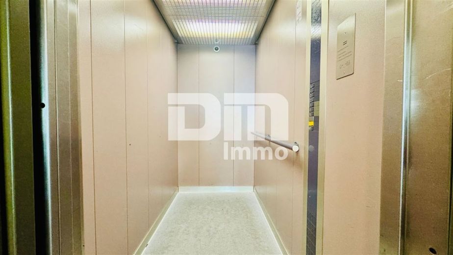 Großzügige altengerechte EG 4-Zimmer Wohnung mit großer Terrasse und Stellplatz – Fahrstuhl