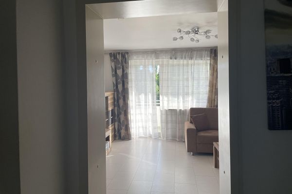Apartment rental