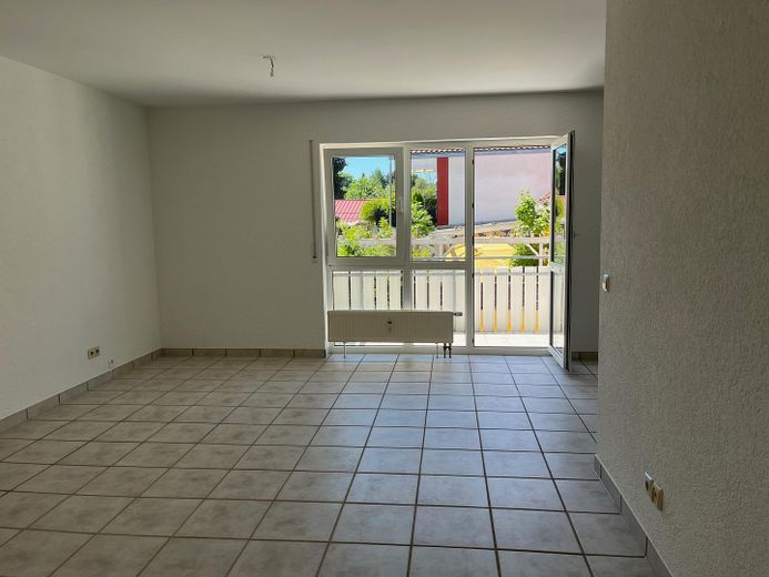 Wohnzimmer Richtung Balkon